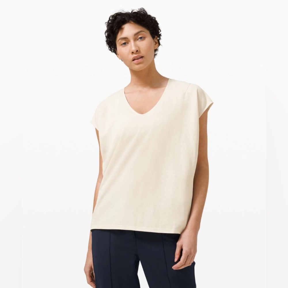 Lululemon Capped Short Sleeve Tee